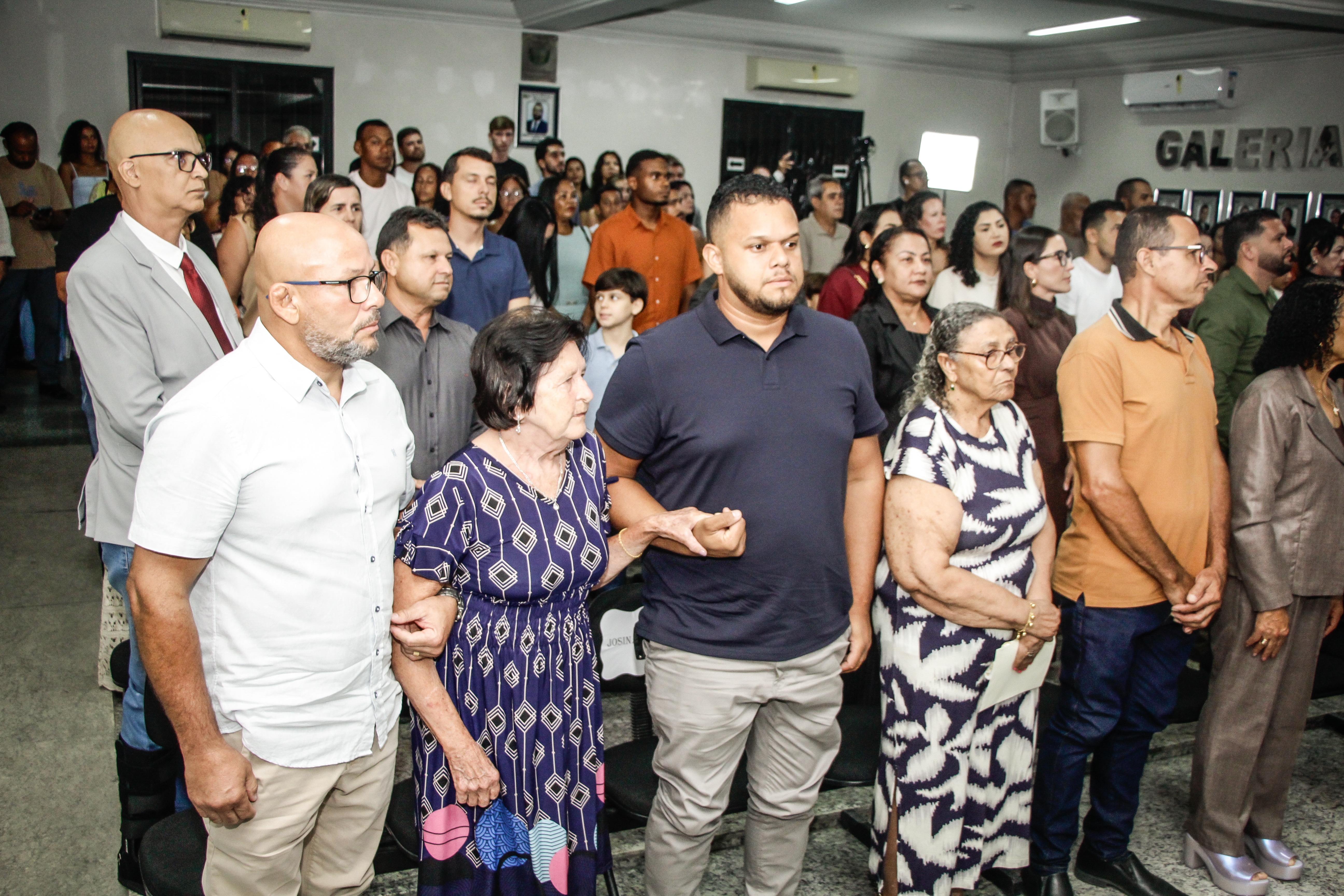 CÂMARA REALIZA SESSÃO SOLENE PARA ENTREGA DO TÍTULO DE CIDADÃO SOORETAMENSE DURANTE COMEMORAÇÃO DOS 32 ANOS DE SOORETAMA